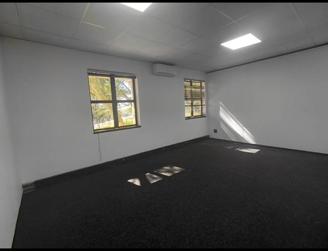 333M² OFFICE TO LET IN BRYANSTON